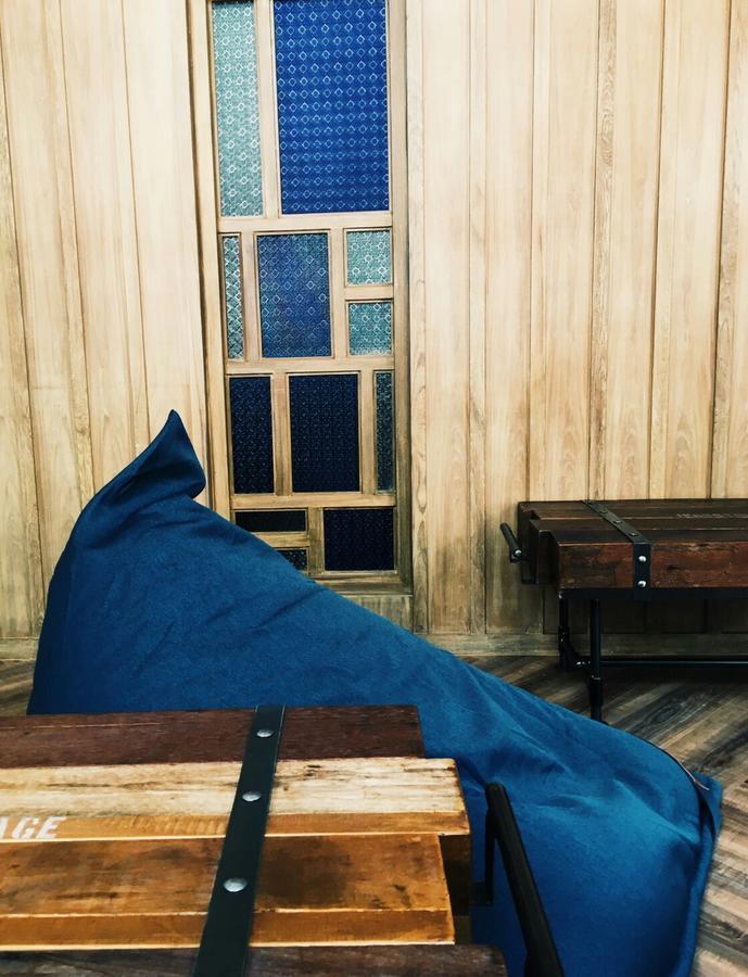 Natee Hostel Bangkok Bagian luar foto