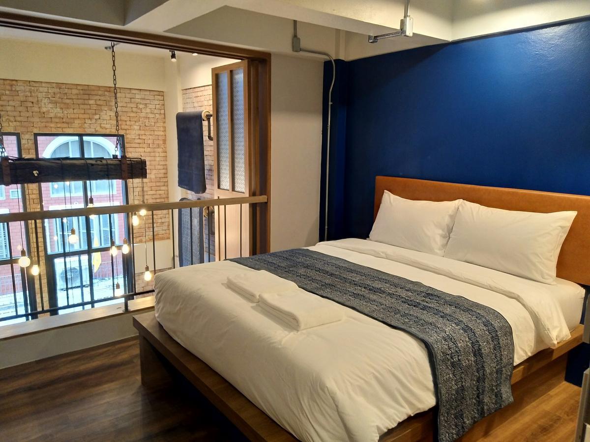 Natee Hostel Bangkok Bagian luar foto