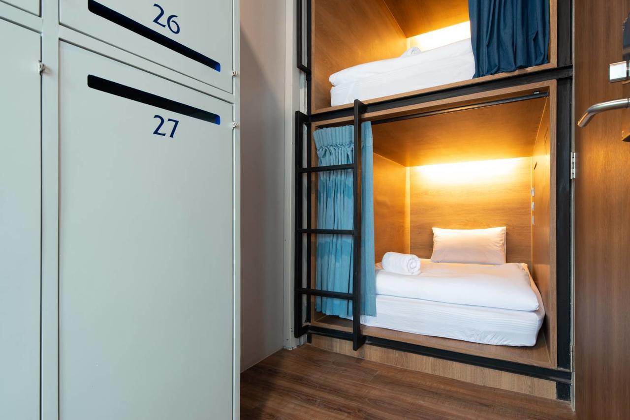 Natee Hostel Bangkok Bagian luar foto