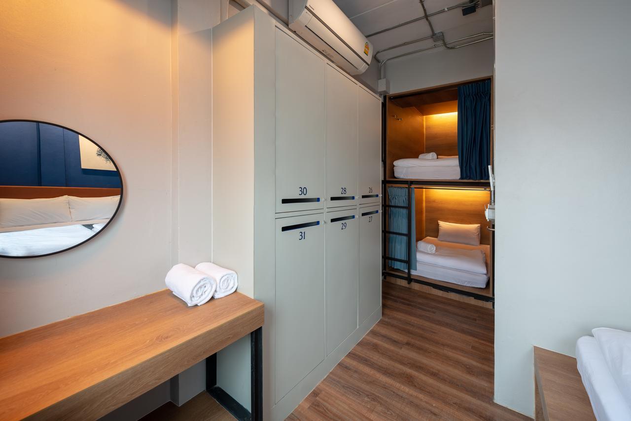 Natee Hostel Bangkok Bagian luar foto